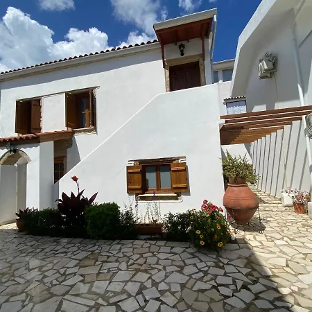 بيت للعطل Templos Homes *