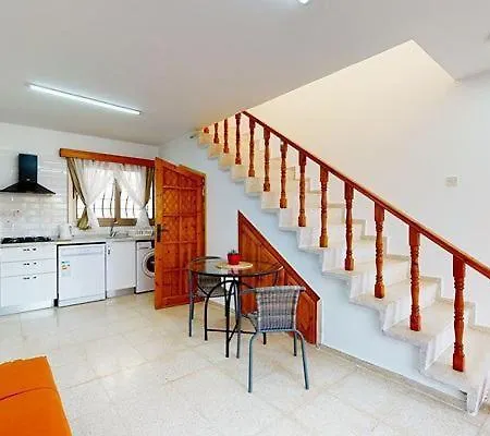 Templos Homes * Κερύνεια